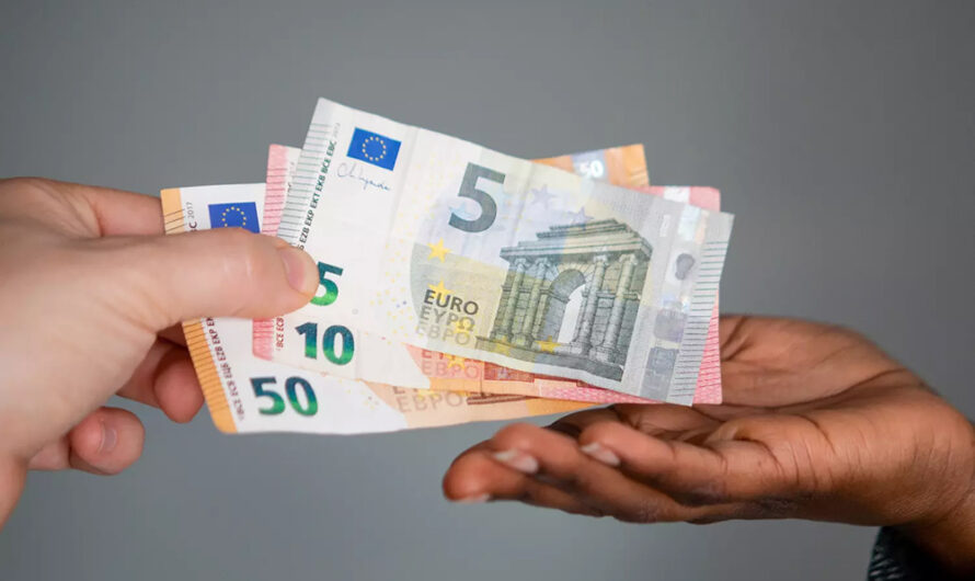 Ce meuble que tout le monde possède se revend à prix d’or en ce moment