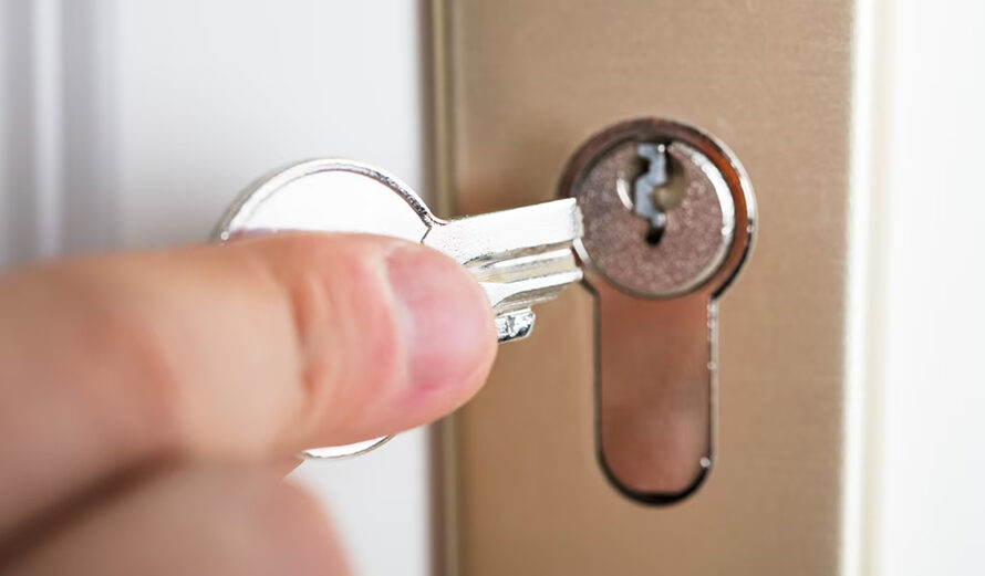 Clé cassée dans la serrure : comment faire ?